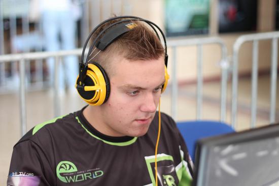 Crisp：和Doggo说了点垃圾话，他让我等死我也叫他等死