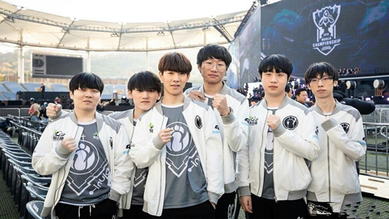 21点你是不是一直在乱要牌（玩21点时你是不是总在乱要牌？）