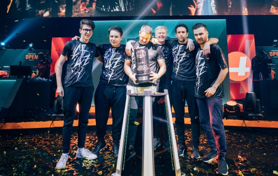 LPL春季赛常规赛今日首发名单：RNG vs TT、AL vs FPX