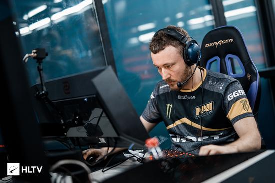 什么是牌面，央视发布年度百大有爱瞬间，EDG排在第77